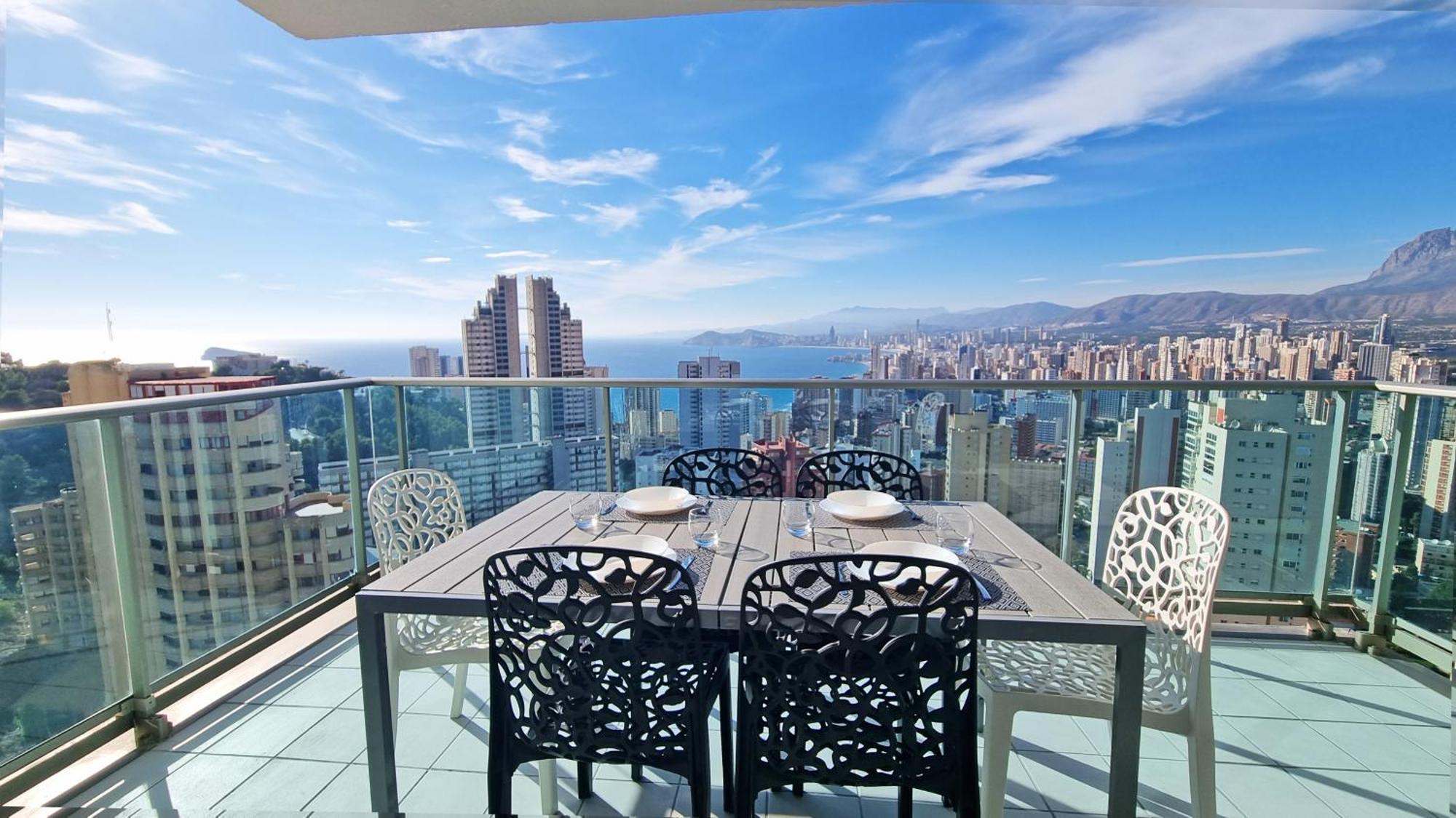 Skyline 18 Terraza Privada Con Impresionantes Vistas Al Mar Leilighet Benidorm Eksteriør bilde